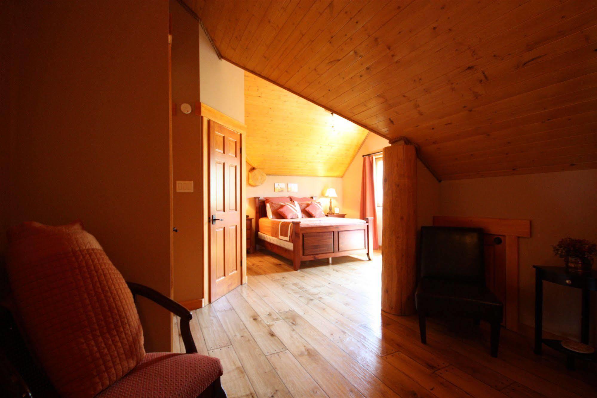 A Okanagan Lakeview Inn 킬로나 외부 사진