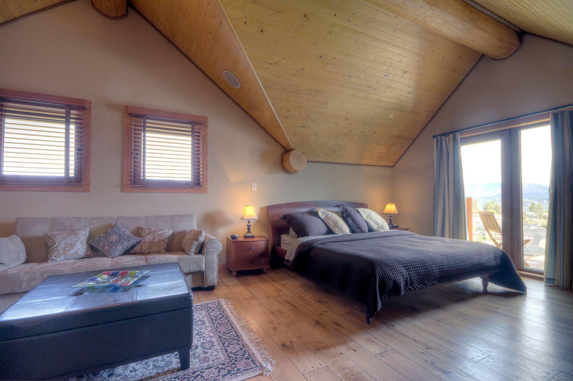 A Okanagan Lakeview Inn 킬로나 외부 사진