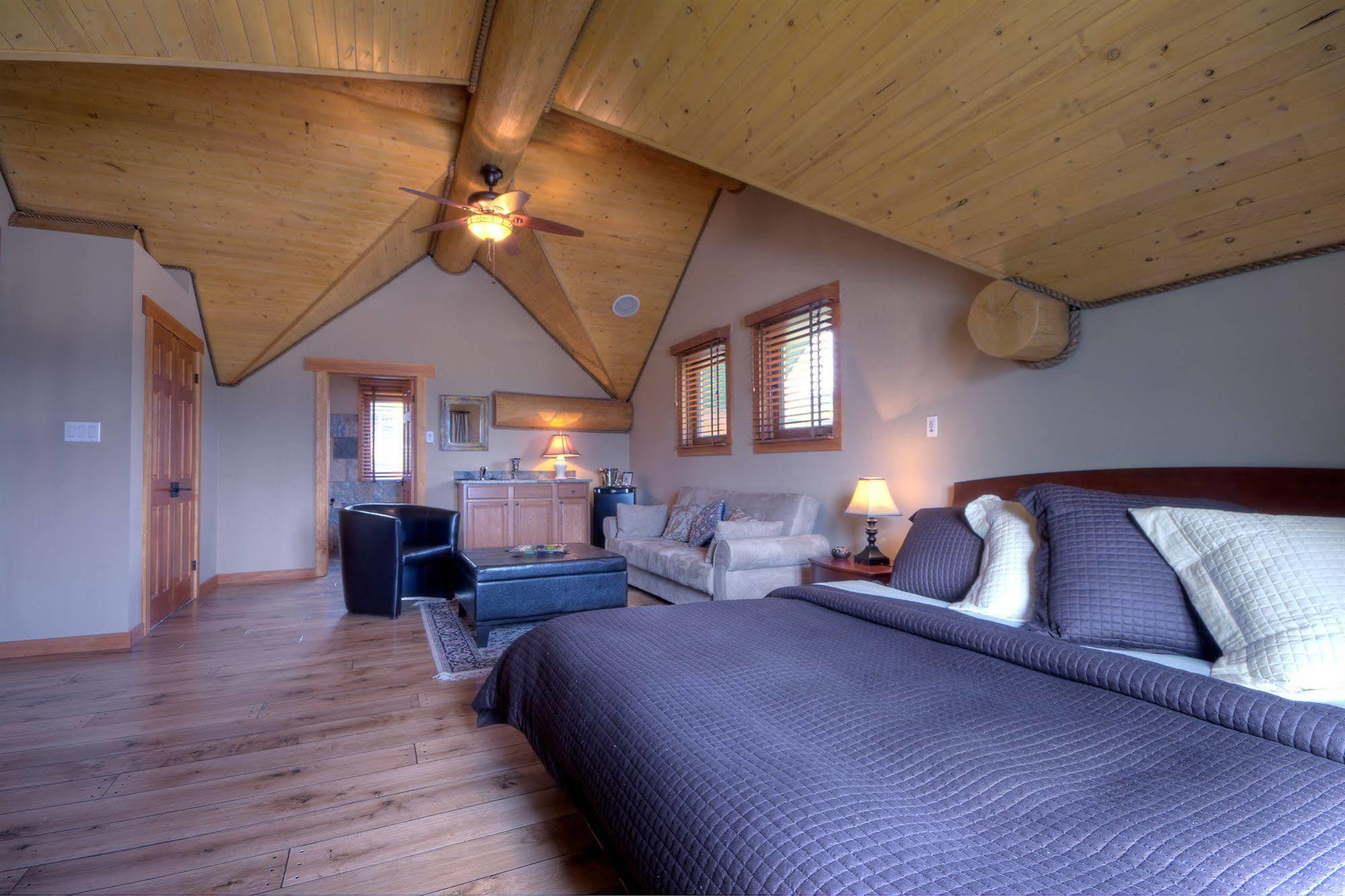 A Okanagan Lakeview Inn 킬로나 외부 사진
