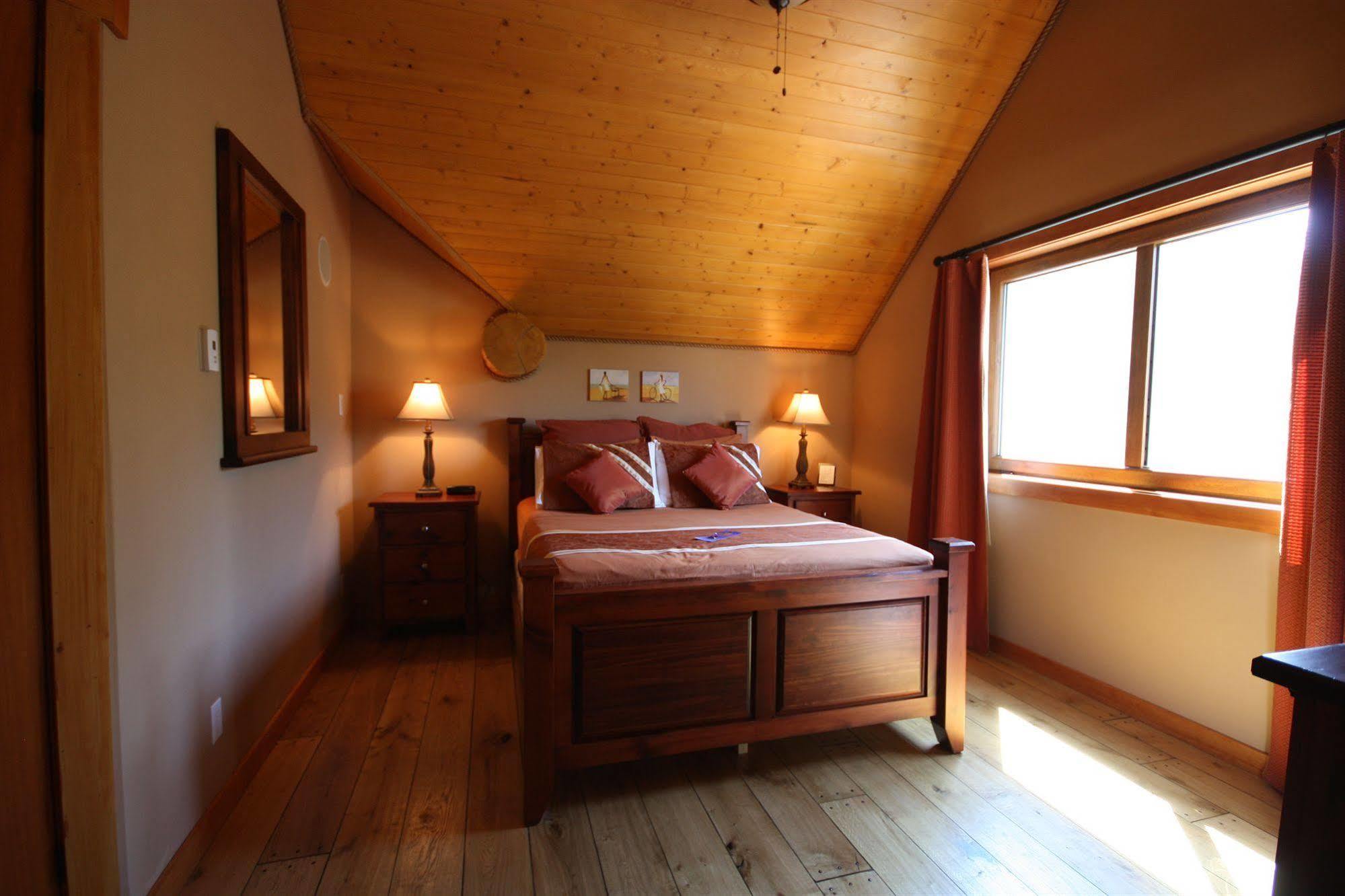 A Okanagan Lakeview Inn 킬로나 외부 사진