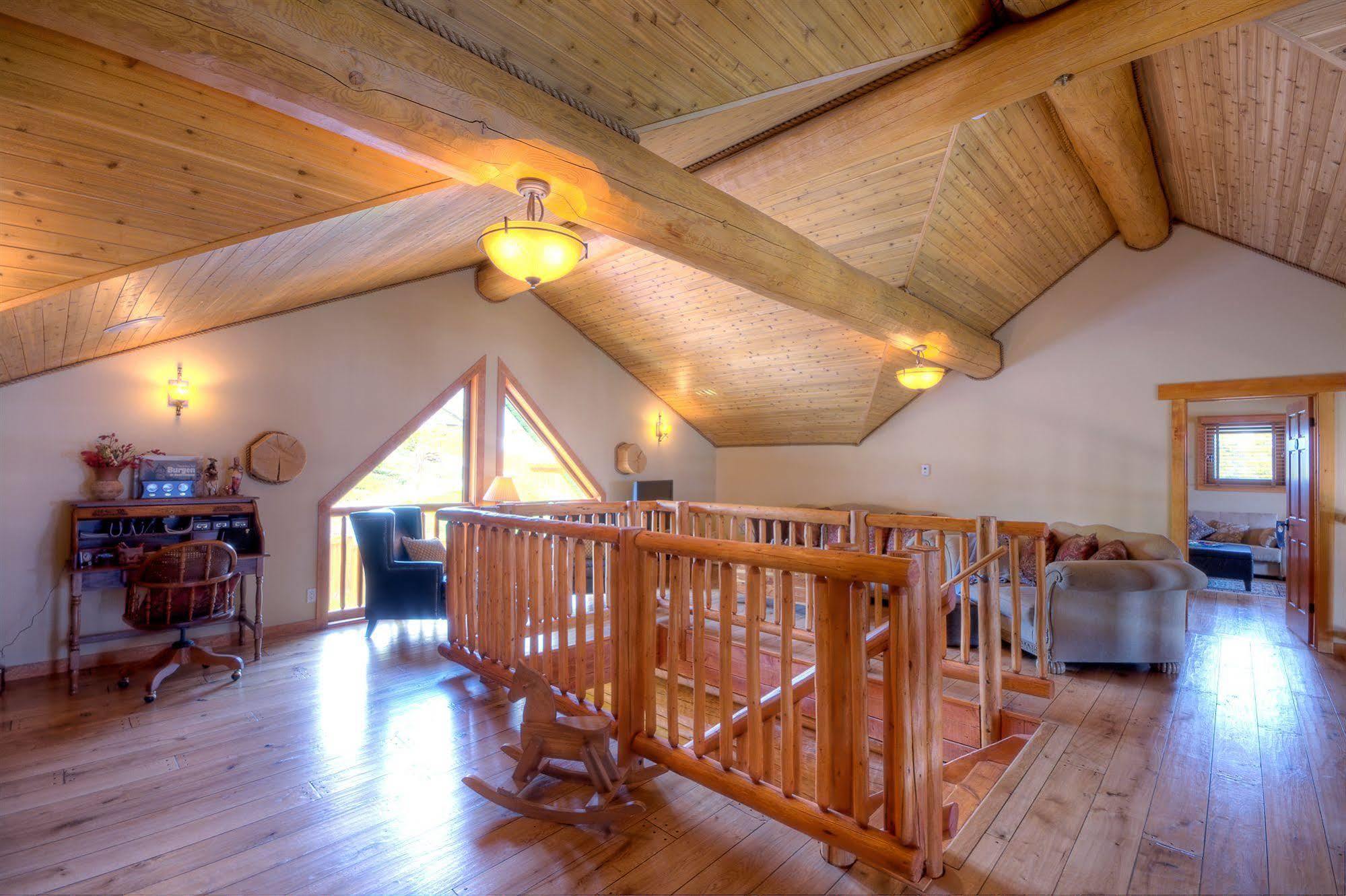 A Okanagan Lakeview Inn 킬로나 외부 사진