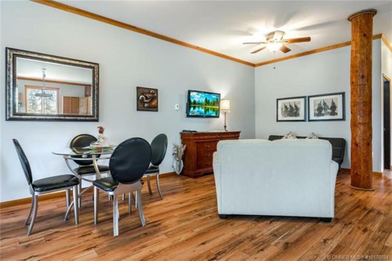 A Okanagan Lakeview Inn 킬로나 외부 사진